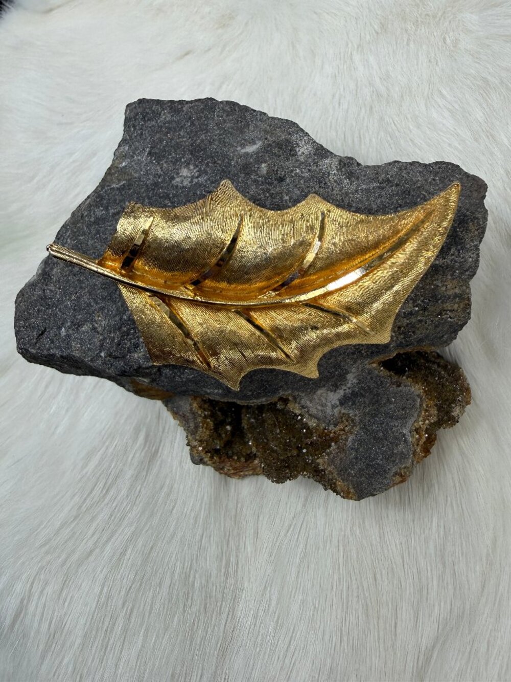 Vintage Signed BSK Gold Tone Textured Leaf Brooch 2.75" X 1.5"